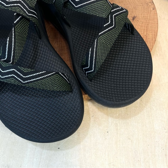 Chaco Men\'s Z/Cloud sport sandals in a black and green \